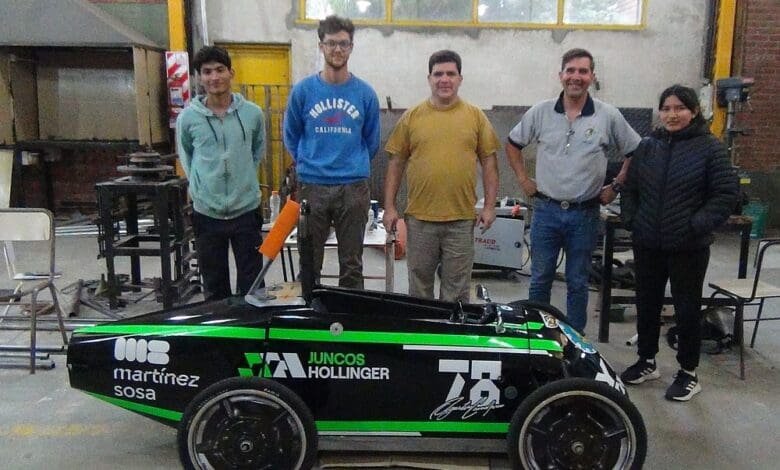 Homenaje a Canapino: el auto de una escuela de Arrecifes para el Desafío Eco YPF 1 Desafio YPF Arrecifes 1