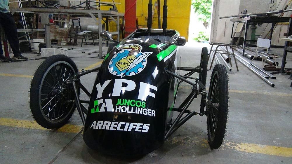 Homenaje a Canapino: el auto de una escuela de Arrecifes para el Desafío Eco YPF 4 Desafio YPF Arrecifes 2