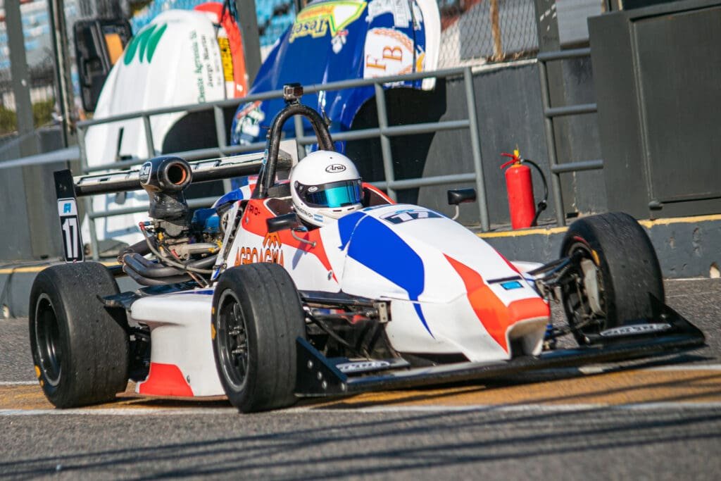 Noticias 2024: así se prepara para el inicio de año 6 F4 Siri