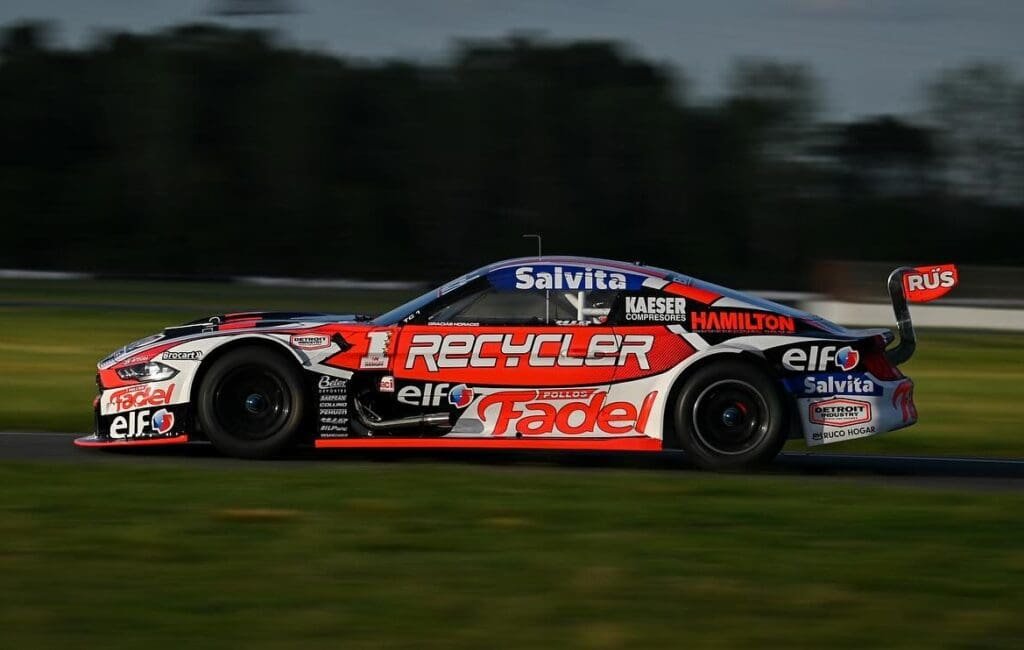 Al galope: Werner probó el Mustang en La Plata 3 Werner pruebas 2