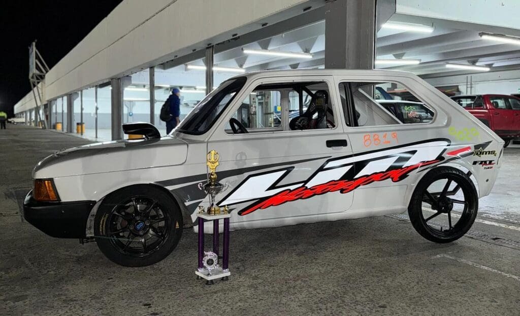 El Misil de los Melli: los Siri volvieron al “Gálvez” para ganar 3 147 Siri 1