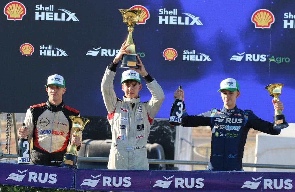 A repetición: Santiago Baztarrica se llevó el triunfo en Centenario 3 Neuquen 5