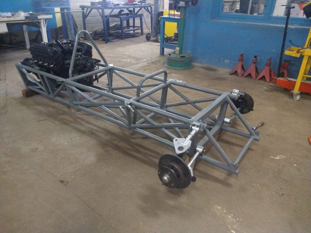 Sueño cumplido: un profesor construyó un F1 con sus alumnos 10 Cavaglia 13