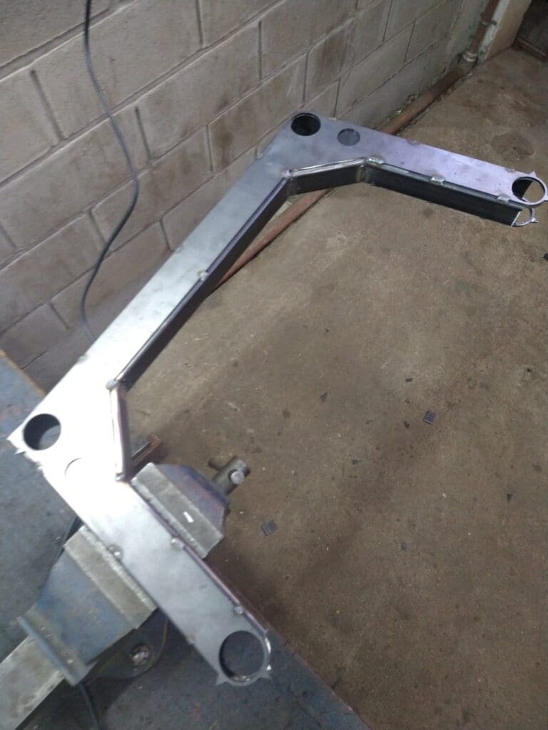 Sueño cumplido: un profesor construyó un F1 con sus alumnos 5 Cavaglia 17