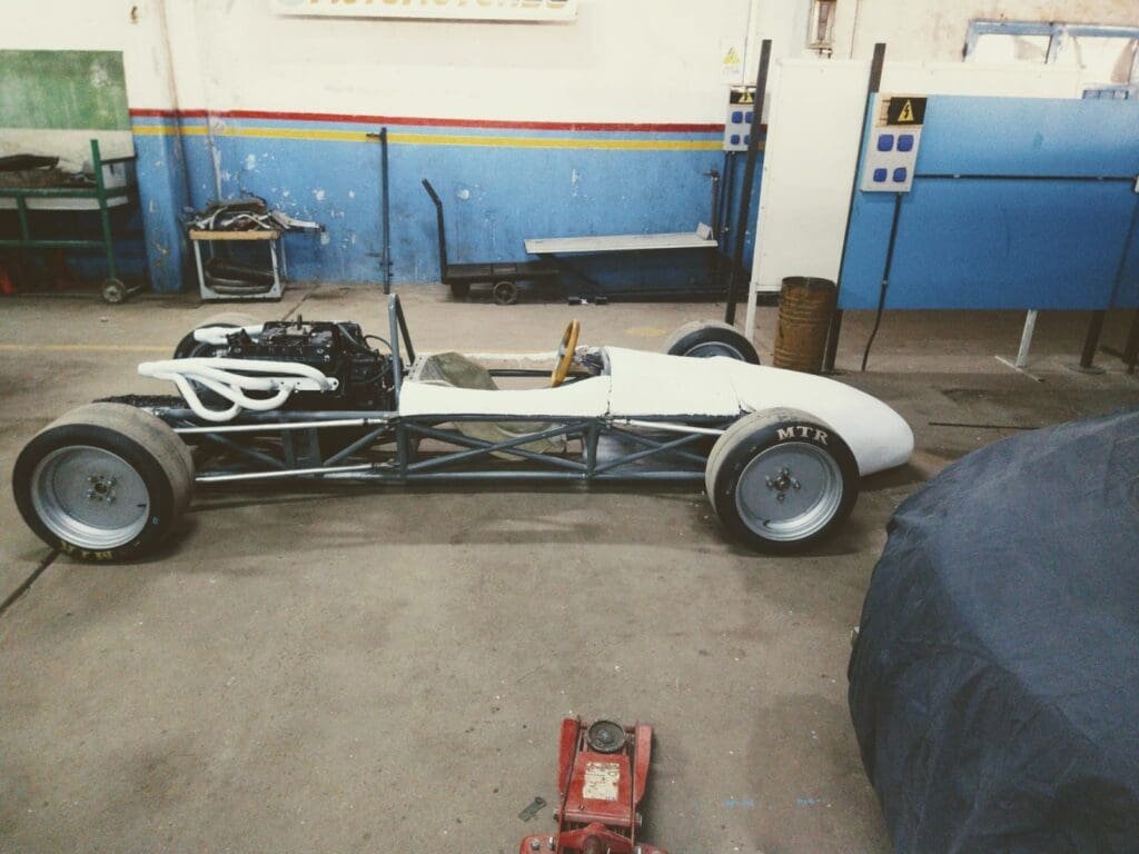 Sueño cumplido: un profesor construyó un F1 con sus alumnos 15 Cavaglia 21