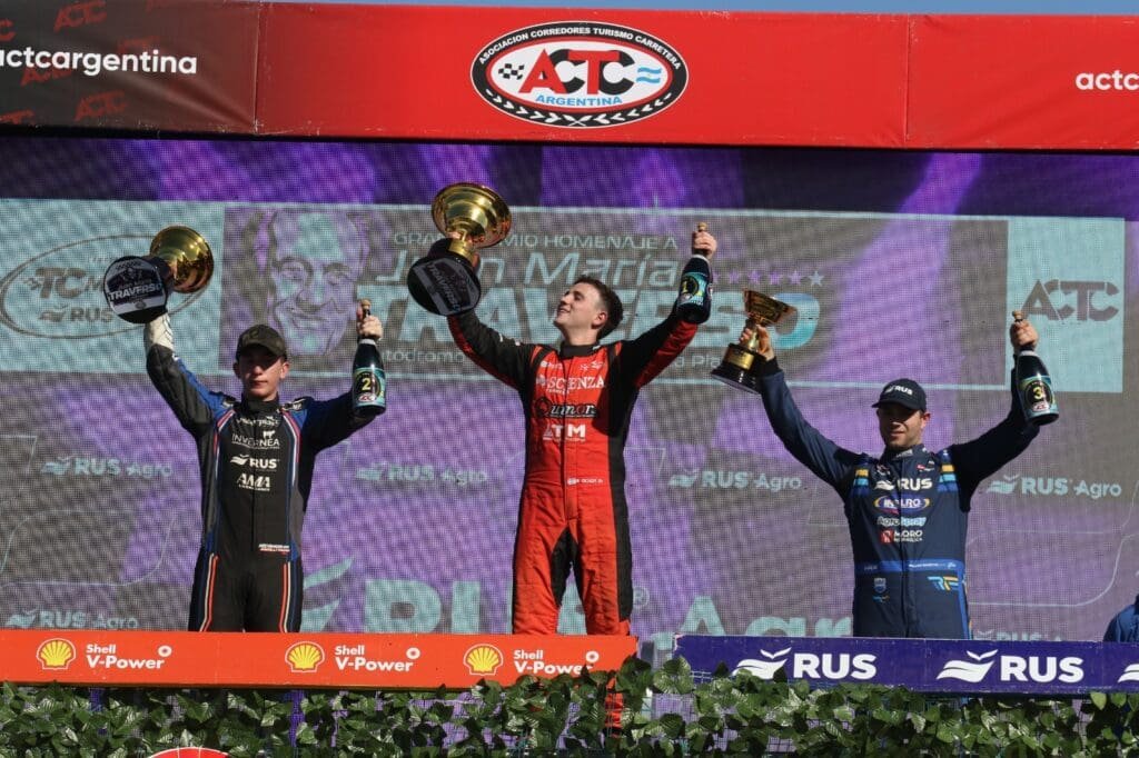 Se recibió de ganador: Benjamín Ochoa celebró la victoria 3 TCM Ochoa 1 F6