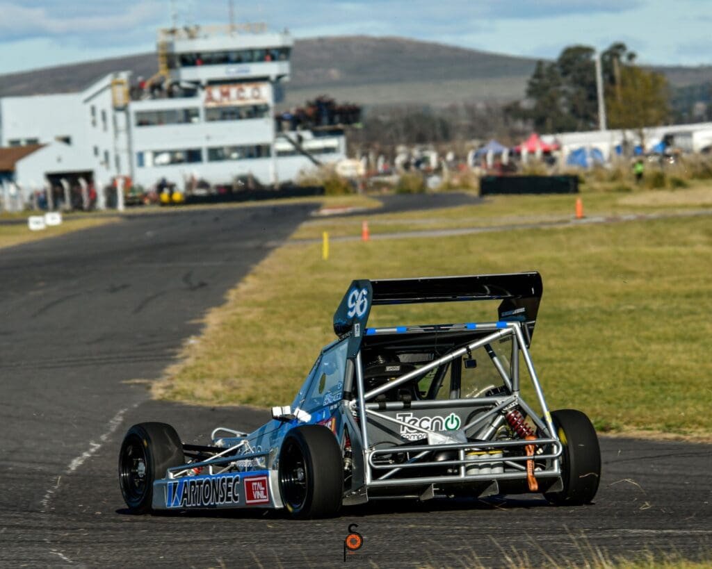 A un pasito: Diego González, cada vez más cerca del podio 5 Diego Gonza 4