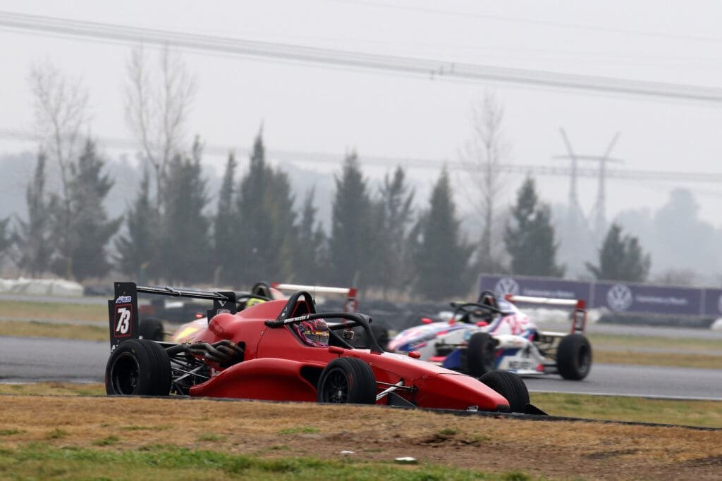 Brian es una Massa: se llevó todo en La Plata 3 F2 domingo F5 La Plata 2