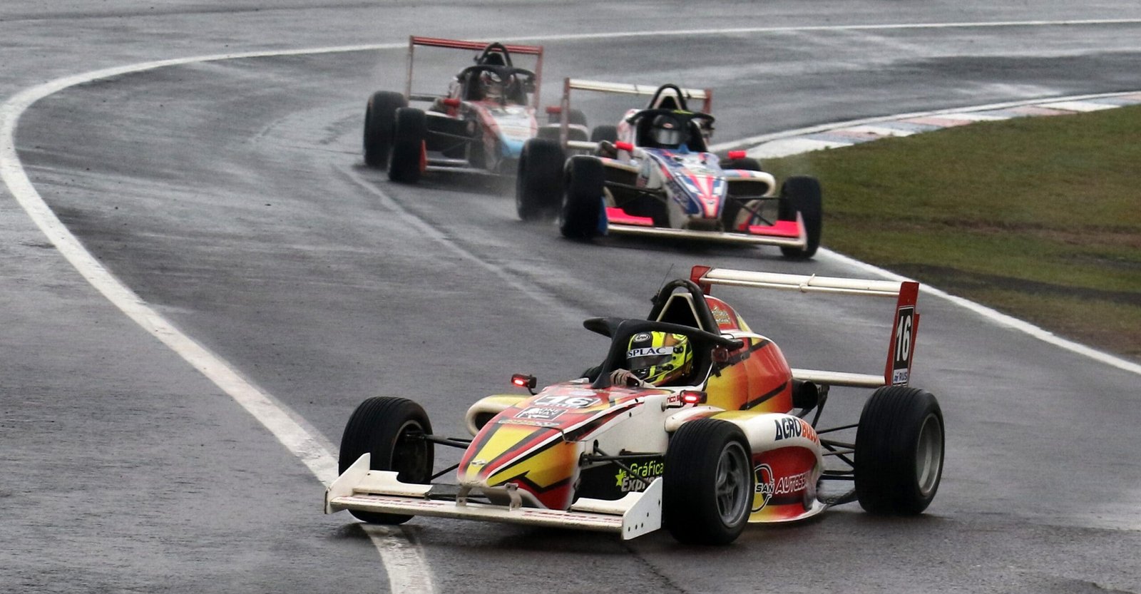 Primer grito de victoria: Suárez venció en Posadas 3 F2A Suarez Posadas 2 scaled