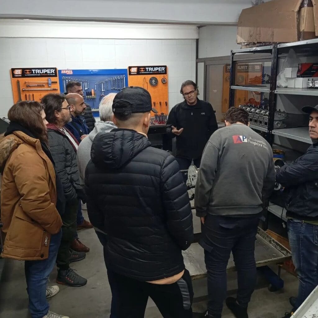 Visita de lujo: una delegación estuvo en el Alifraco Sport 4 F5 Alifraco 4