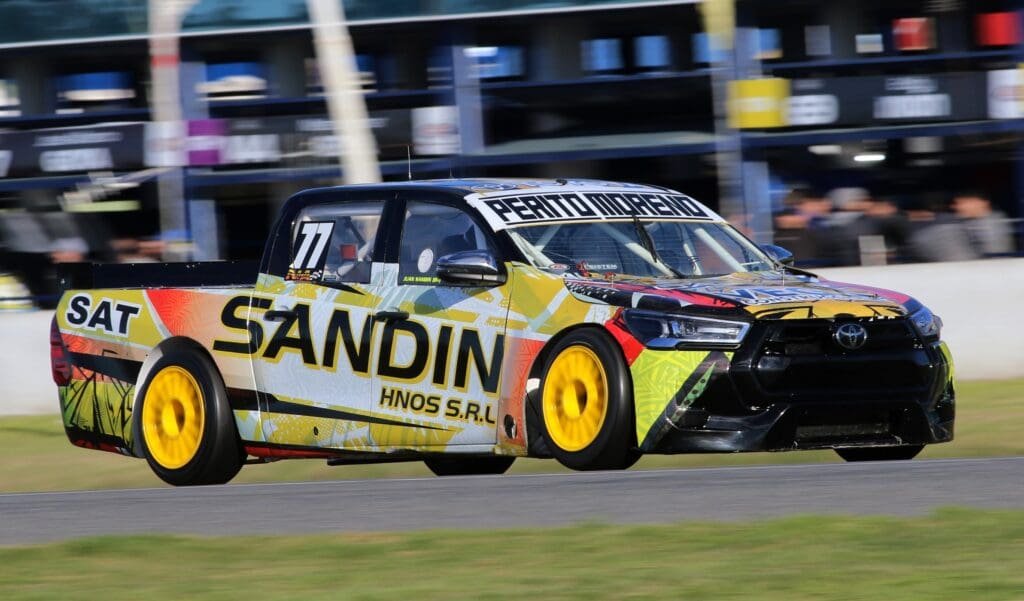 Campeón patagónico: Juan Antonio Sandín se consolida con la Hilux 3 Sandin 2