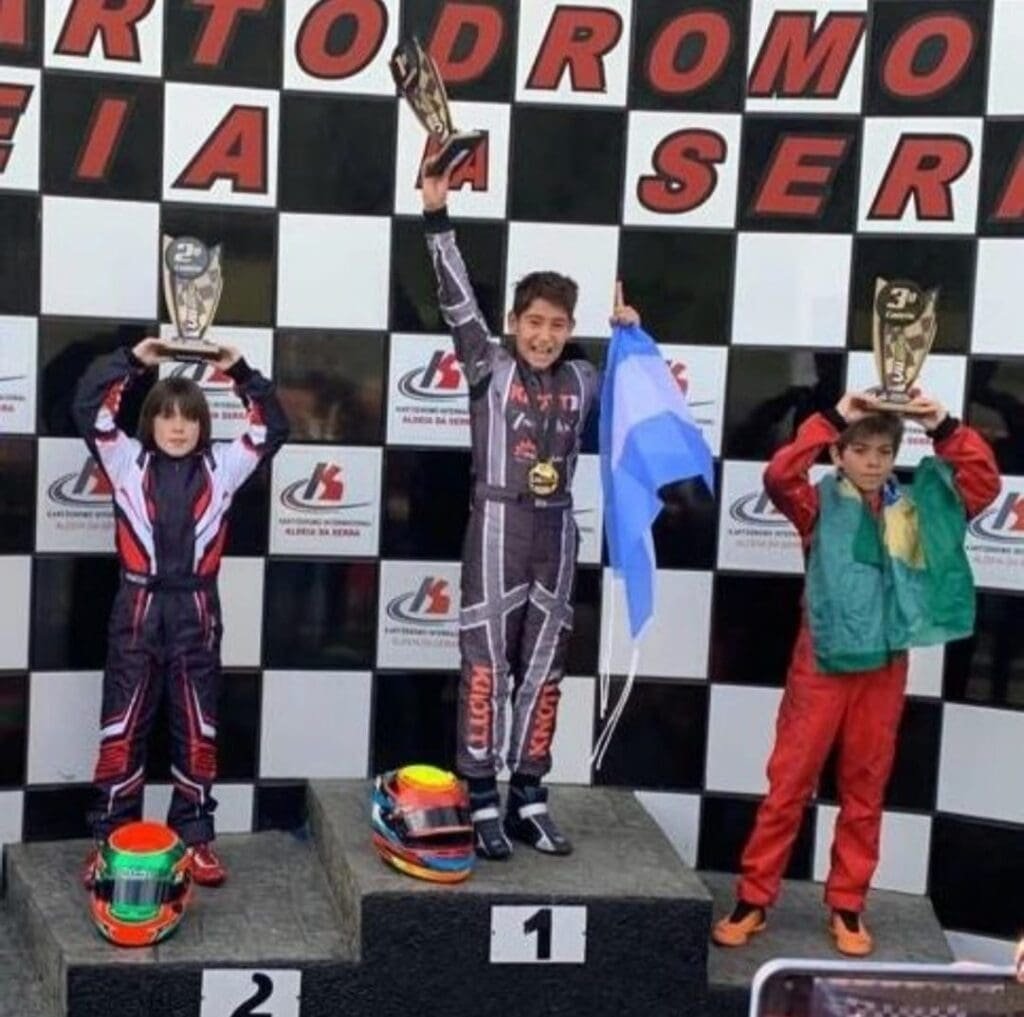 Alejo Caracoche: el argentino que enamora a todo Brasil 4 Caracoche 4