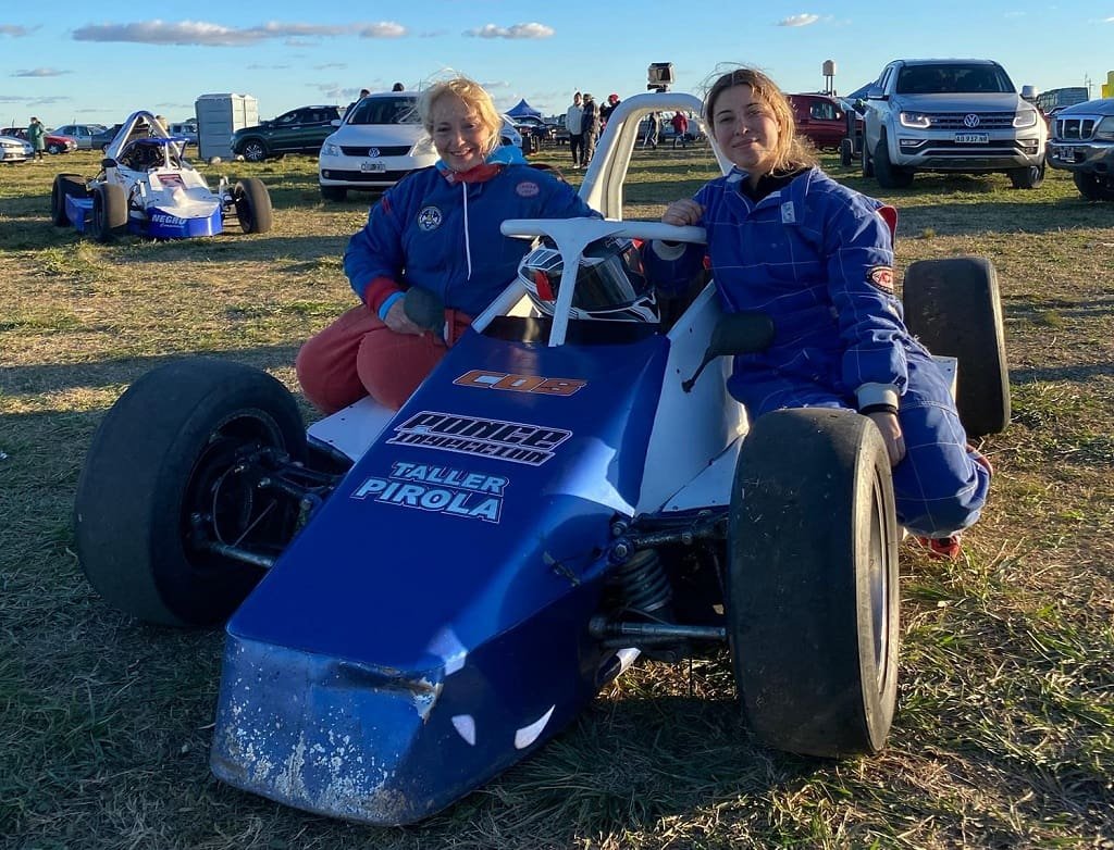 Magda Cos: heredera de la pasión por los fierros y las carreras 5 Cos 4