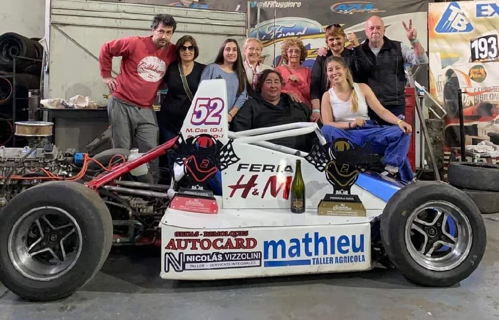 Magda Cos: heredera de la pasión por los fierros y las carreras 6 Cos