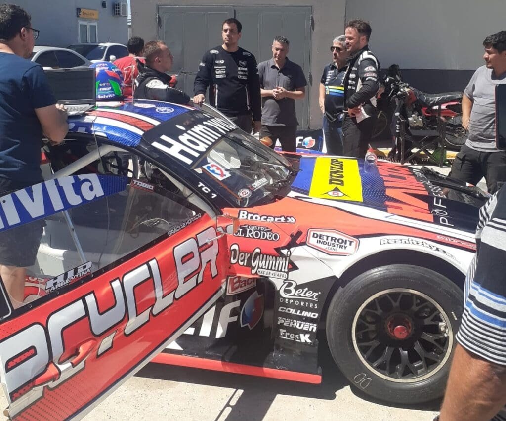 Pruebas aerodinámicas: Werner y Canapino trabajan con la ACTC 9 TC pruebas SN 8