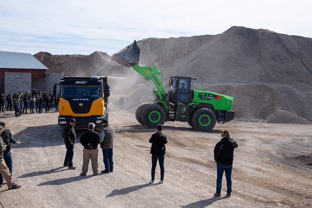 Revolución verde: conocé la pala cargadora eléctrica de LiuGong 4 ZMG Pala 3