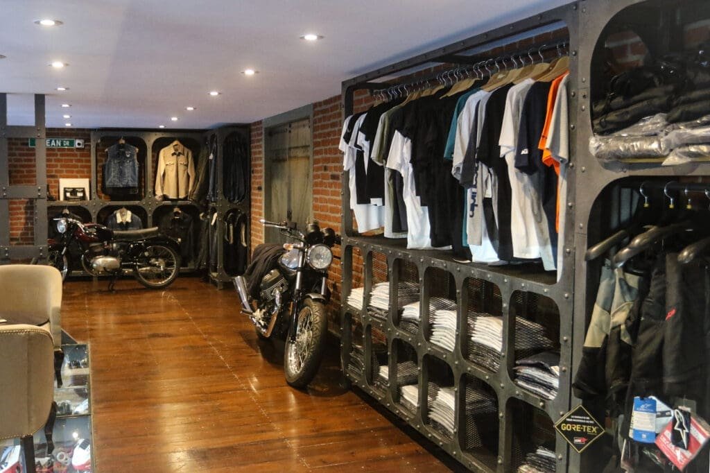 TiendaMoto: un lugar exclusivo para los motociclistas 7 BH7 0703