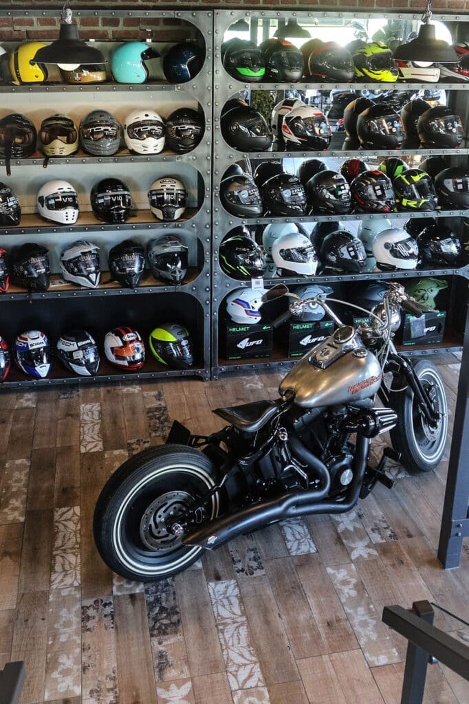 TiendaMoto: un lugar exclusivo para los motociclistas 4 BH7 0714