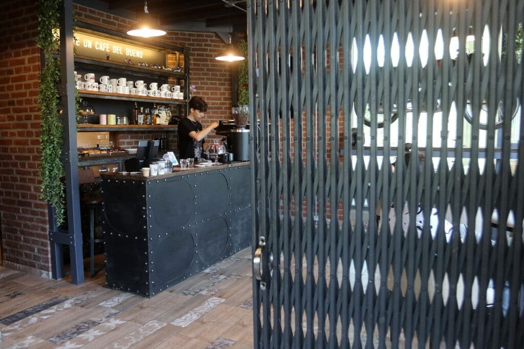 TiendaMoto: un lugar exclusivo para los motociclistas 10 BH7 0736