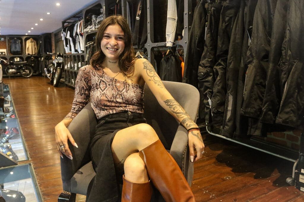 TiendaMoto: un lugar exclusivo para los motociclistas 11 BH7 0764