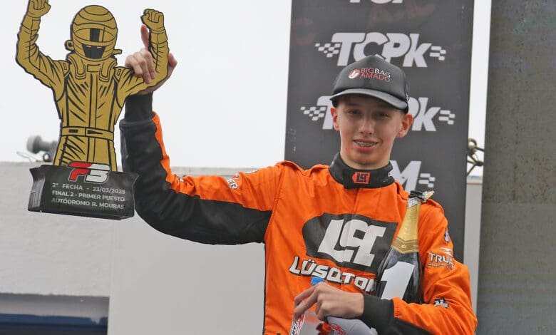 Falivene celebra en el podio