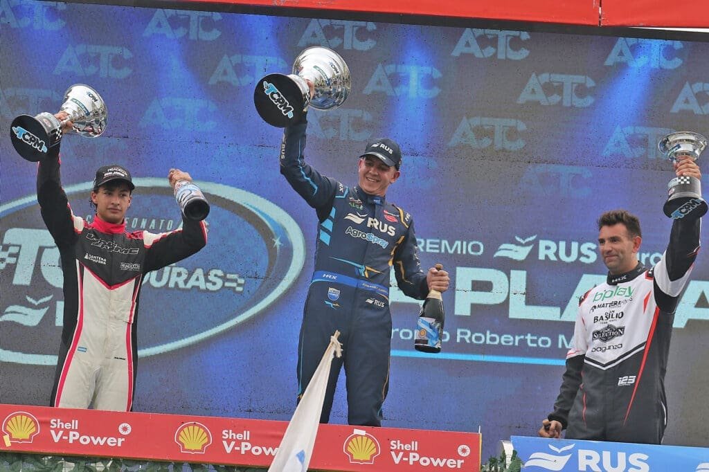 El puntero: Alberti volvió al triunfo y lidera el torneo 3 DG7 4414