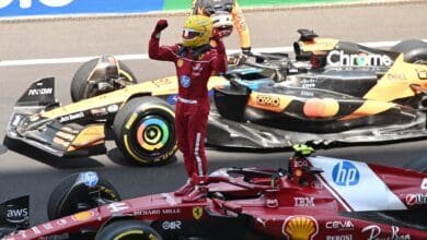 Hamilton festeja su primer triunfo parcial con Ferrari