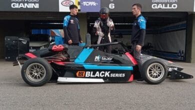 El AA Racing Team dispuso de un auto para la prueba