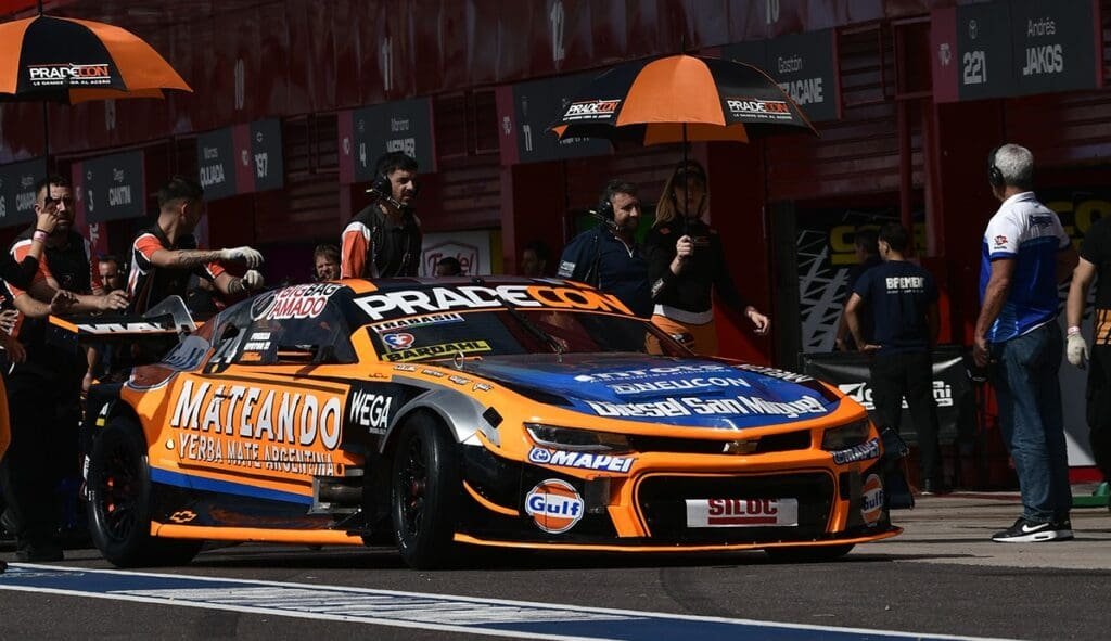 Apuesta al automovilismo: MATEANDO se subió a un TC 2 Mateando 2