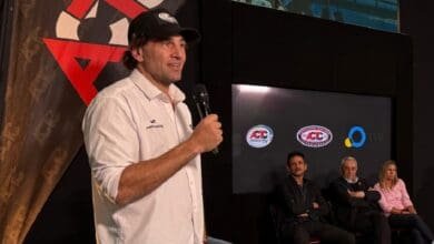 Moriatis durante la presentación en la TVP