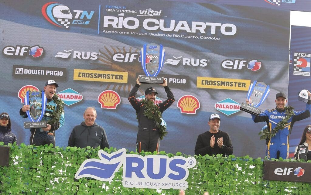 Firme candidato: Santero triunfó y se afirma en la cima 3 TN Santero podio Rio Cuarto