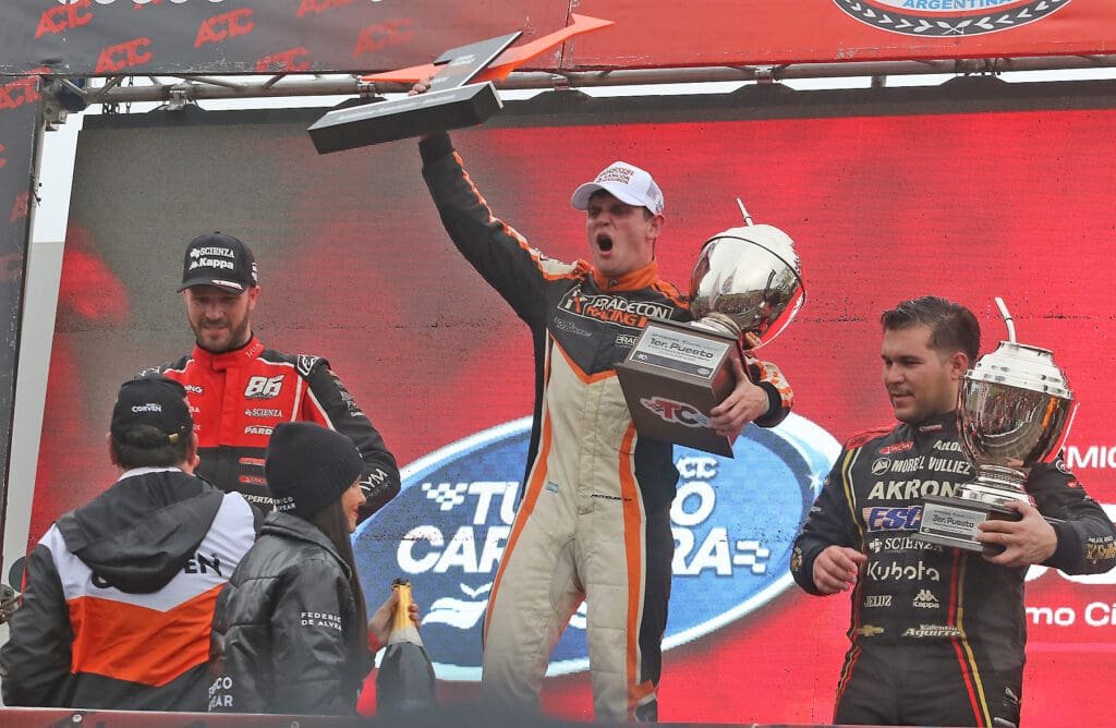 Fiesta alemana: Fritzler conquistó Posadas con Toyota 3 TC Fritzler final Posadas 2