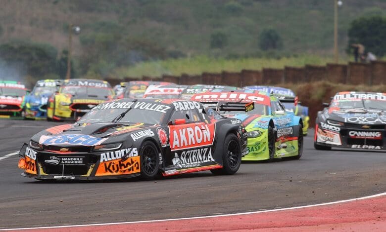 Los Camaro volvieron a pelear por la punta