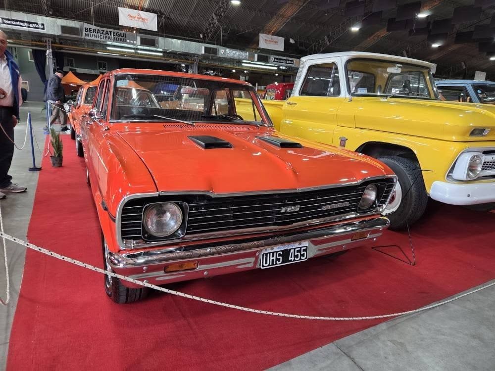 ¡Qué bellezas!: empezó el 12° Salón del Autoclub Berazategui 4 Autoclub Bera 2