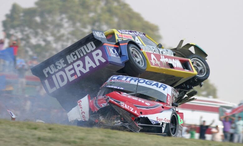 Los Ford en pleno incidente