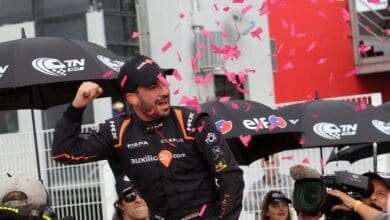 Santero celebra su segundo triunfo del año