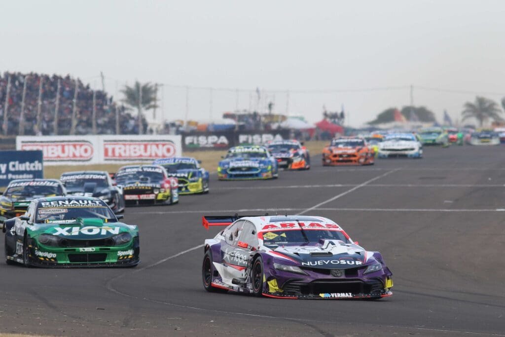 Volvió Santero: el mendocino tomó la punta del campeonato 4 TC peloton