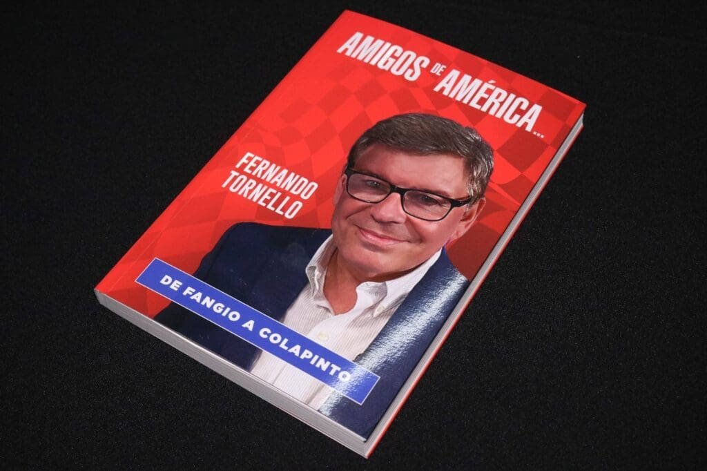 “Amigos de América”: Fernando Tornello presentó su libro 3 Tornello 2