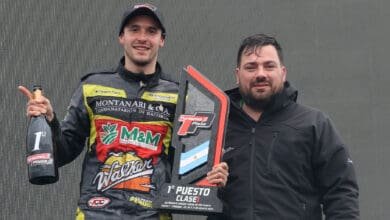 Perugini festeja en lo más alto del podio