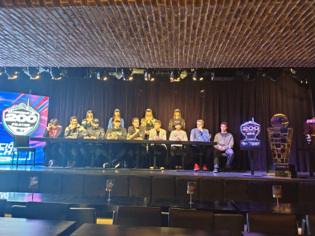 TN presentacion 200 pilotos