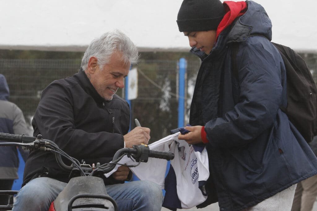 “Pato” Di Palma: de piloto a formador y sostén de un sueño 7 Pato Di Palma 3
