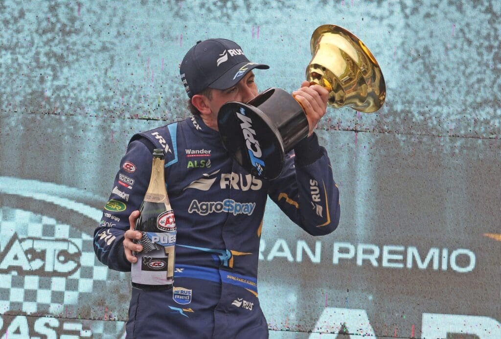 Se puso Chivo: Alberti ganó y saltó a la punta de la Copa 3 LP1L3046