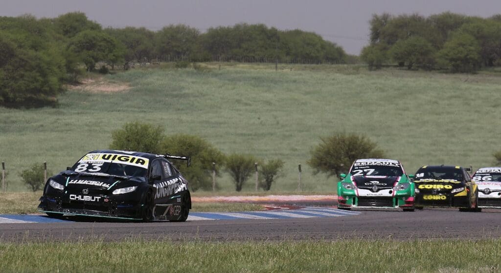 Gana y descuenta: Ardusso triunfó en Toay y es nuevo escolta 3 Tur Car 2000 Ardusso Toay2
