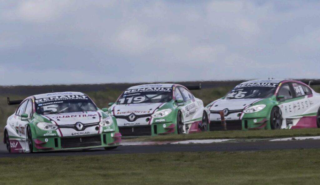 Arranca la penúltima: equipo Renault, listo para Río Cuarto 3 Renault Tur Car 2000 previa Rio IV 2