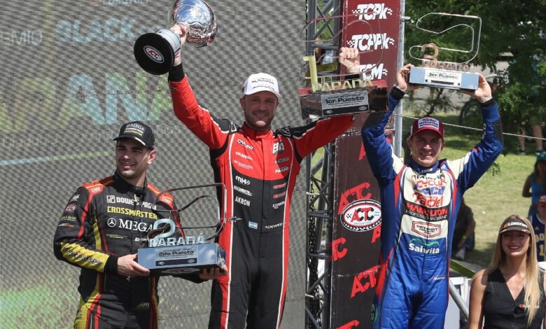 Locales al podio: Martínez y Werner, felices en su Paraná 1 TC podio Parana