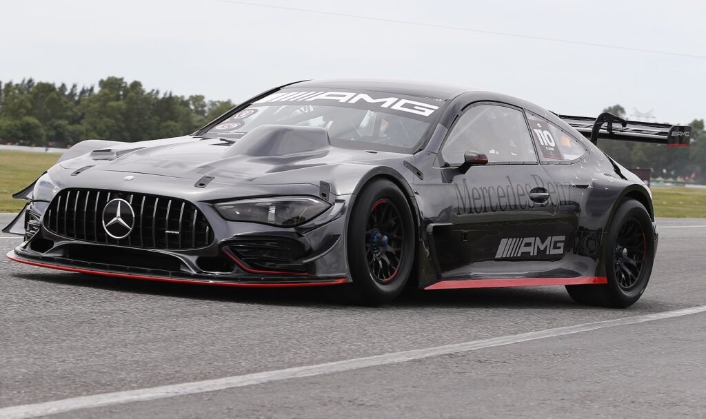 TC Mercedes presen 1