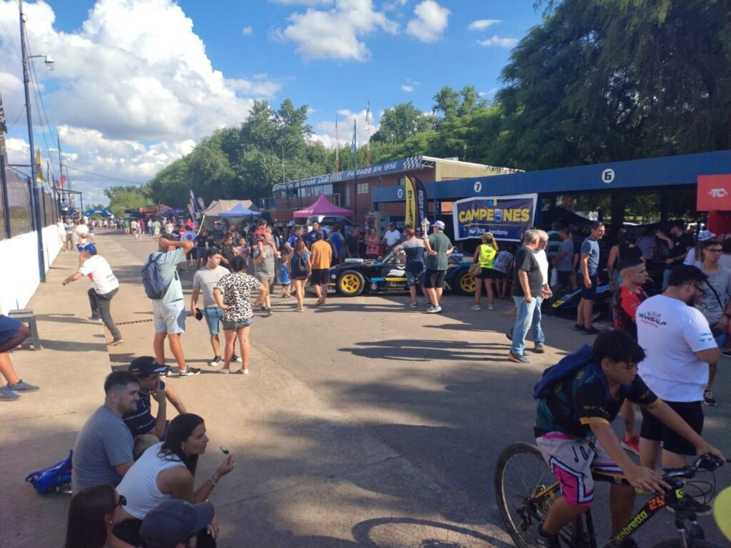 WhatsApp Image 2025 12 21 at 17.22.16