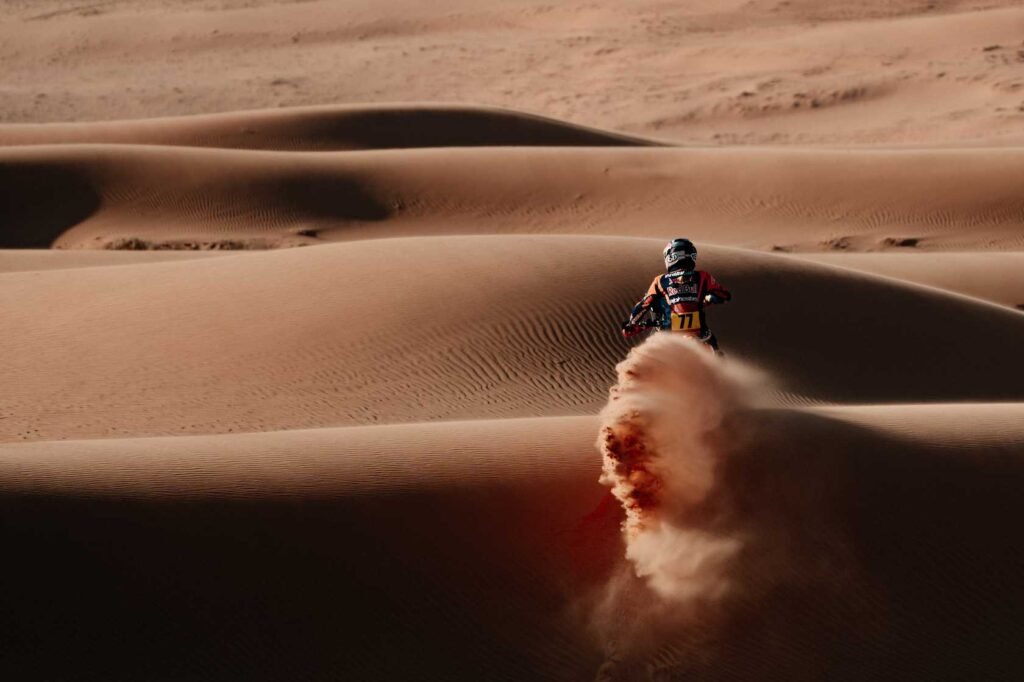 Dakar 2026: Al-Attiyah logra su primera victoria en la etapa 6. 3 Benavides transita la etapa 6 en el Dakar 2026