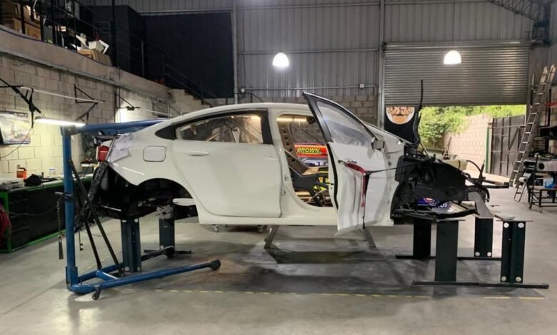 El auto de Spataro en el taller