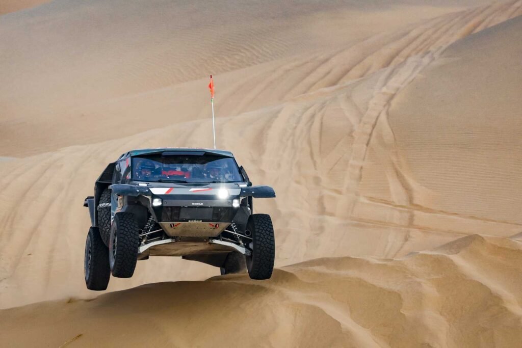 Nasser Al-Attiyah en el desierto del Dakar 2026